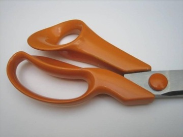 ПРОФЕССИОНАЛЬНЫЕ ПВЯННЫЕ НОЖНИЦЫ FISKARS 859843