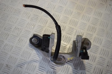 фото thumb №1, Кронштейн кронштейн двигателя mazda cx3 2017