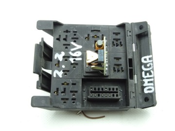 фото thumb №1, Opel omega b c коробка запобіжників реле