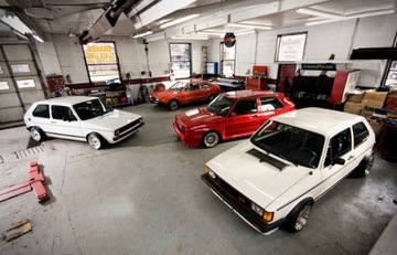 фото thumb №7, Задняя полка чёрная vw golf 1 mk i