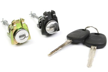 фото thumb №1, 2x вкладка замка дверь p/l toyota hilux 2005-