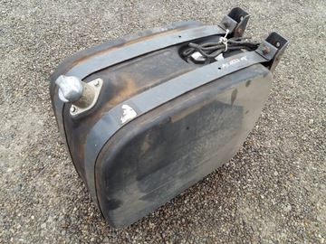 фото thumb №1, Mercedes actros mp2 mp3 axor atego бак kpl. adblue 95 9304701415