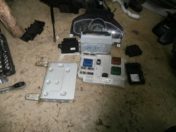 Volvo xc 60 d4 2.0 d 15r рестайлинг спидометр приборы фото №1