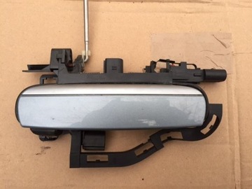 Audi a6 c6 ручка дверь правых 3 штекеры фото №1