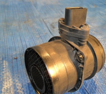 Vw audi seat skoda витратомір 074906461 фото №1