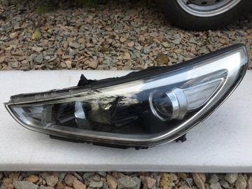 Hyundai i30 ii левая лампа перед передняя 2017- фото №1