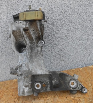 Peugeot citroen 1.6 hdi кронштейн опора 9659200880, фото