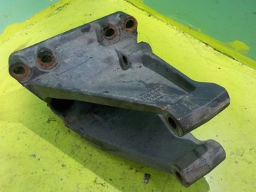Scania r bracket fasteners, фото