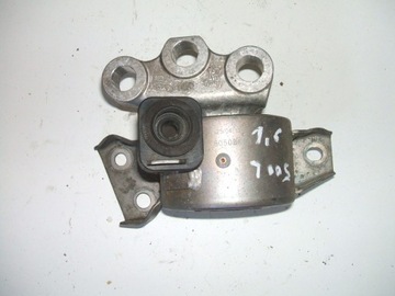 Fiat 500l bracket fasteners motor cushion 50508653, фото