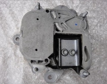 Audi rs6 4.0 tfsi подушка кронштейн коробки 4g0399153, фото