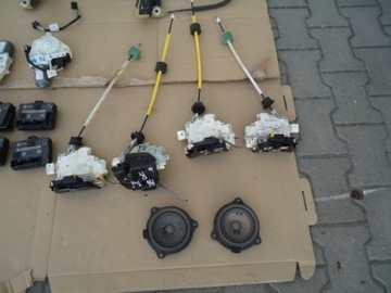 Audi a6 c6 door lock front door left rear motor, фото