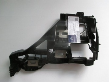 Mercedes e - class w213 fasteners rear bumper left rear a2138851665 right a2138851765, фото