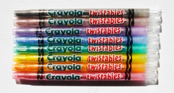 Набор цветных карандашей Crayola Twistables Чемодан TWISTABLES