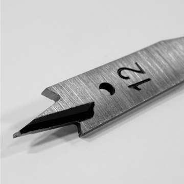 Стремление к черному дереву, 12 x 152 мм