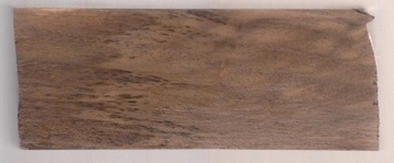 DR0284 Drewno korzeń orzech rękojeść lakier 16 x 6,2x 5,5 cm