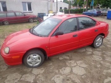 CHRYSLER NEON - DVEŘE LEVÝ PŘEDNÍ