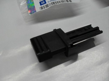 NOWA SPINKA ŚLIZG ROLETY BAGAŻNIKA OPEL INSIGNIA