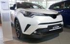 Накладка на задний бампер Toyota C-HR сталь+карбон