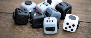 СНЯТИЕ СТРЕССА FIDGET CUBE СЕРЫЙ КРАСНЫЙ