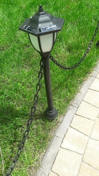 Lampa solarna antyczny płotek - 4 słupki, łańcuch. OGRODZENIE SOLARNE.