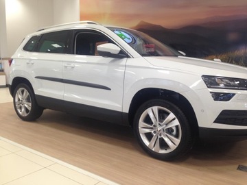 SKODA KAROQ - боковые молдинги автомобиля