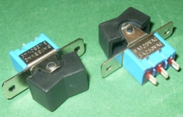 Przełącznik MTS 3pin (ON)-OFF-(ON)powracający(2647