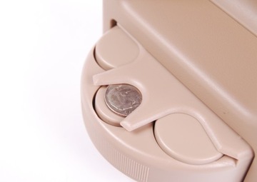 Оригинальный подстаканник для монет BMW E46.