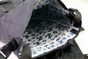 PRZEWIJAK podróżny Torba na pieluchy NEW YORK YANKEES Mocowana do wózka