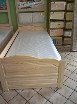 Кровать сосновая с ящиком 90х200 доступна немедленно.