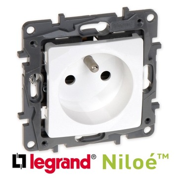 LEGRAND NILOE Розетка одинарная 2P+Z белая 764540