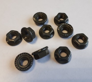 NAKRĘTKA M6 SKUTER MOTO CIEMA OCYNK OWIEWKA KPL 10