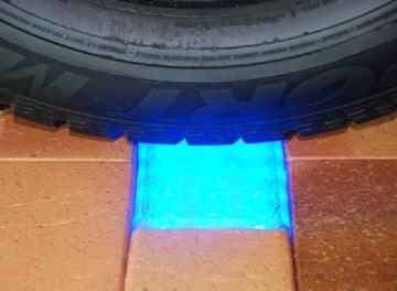 ZESTAW 16 X ŚWIECĄCA KOSTKA BRUKOWA LED 10x20 x6cm