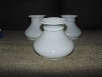 Secesyjny klosz,umbra na naftowa wys.11 cm.śr.12,7