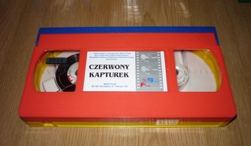 CZERWONY KAPTUREK . VHS