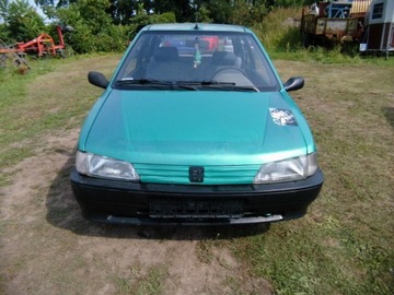 PEUGEOT 106 SKLO (OKNO) ČELNÍ PŘEDNÍ