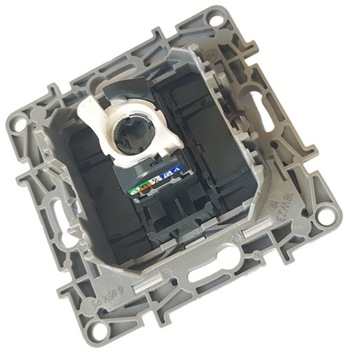 Компьютерная розетка Legrand NILOE RJ45, неисправна 664571