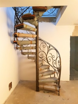 фото ориг. №9, Stairs curved internal forged balustrady forged