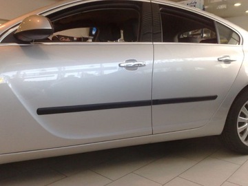OPEL INSIGNIA A - samochodowe listwy boczne