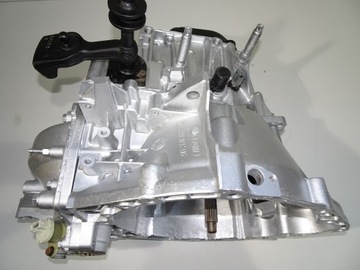 6-ступенчатая коробка передач AV6R-7002-KJ 1.6 TDCi FORD FOCUS MK3