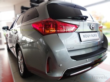 НАКЛАДКА НА БАМПЕР ДЛЯ TOYOTA AURIS COMBI