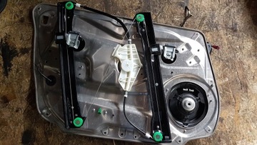 MECHANIZMUS OKNO PRAVÝ PŘEDNÍ MERCEDES W204 SEDAN