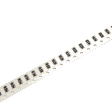 Drabinka rezystorowa SMD-1206 8pin 2K2 1% x50