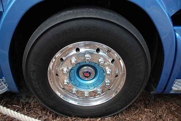 Nabłyszczacz Czernidło Płyn DO OPON 5L CARVALET