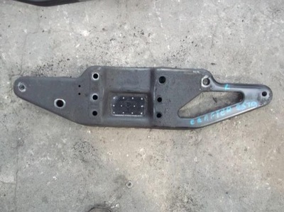 Кронштейн підрамник підрамник лівий vw crafter 2.5 tdi фото №1