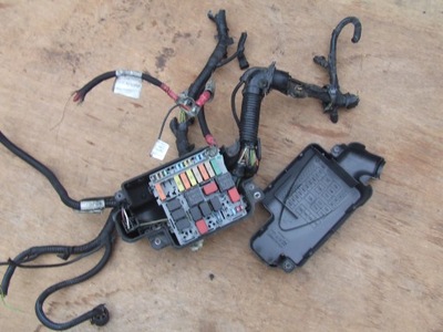 Alfa romeo mito 1.4 16v 90km корпус запобіжників фото №1