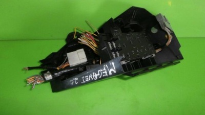 Коробка запобіжників renault megane i 2.0 8v фото №1