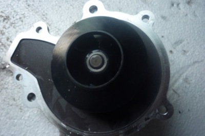 Насос wody chevrolet captiva 2.0 vcdi фото №1