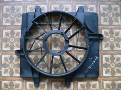 Chrysler pt cruiser 01 02 03 06 корпус вентилятор фото №1