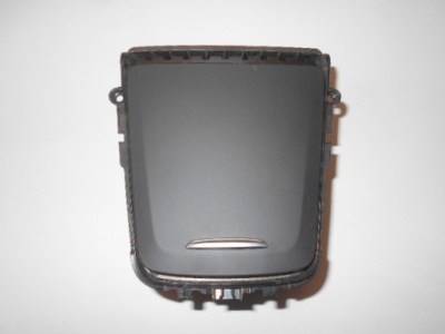 Mercedes 1766807400 бардачок 176 246 117 156 фото №1