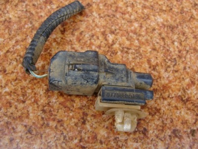 Toyota hilux 07r датчик температуры термометр фото №1